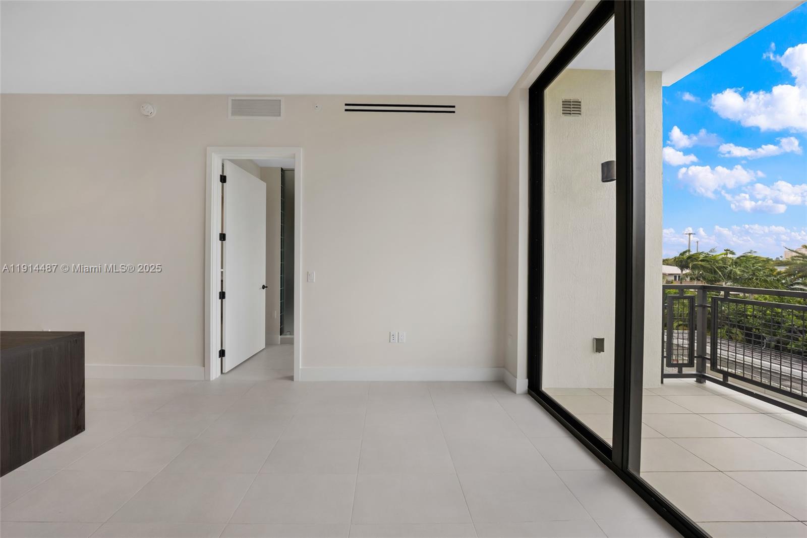 LINCOLN SUB - Residential