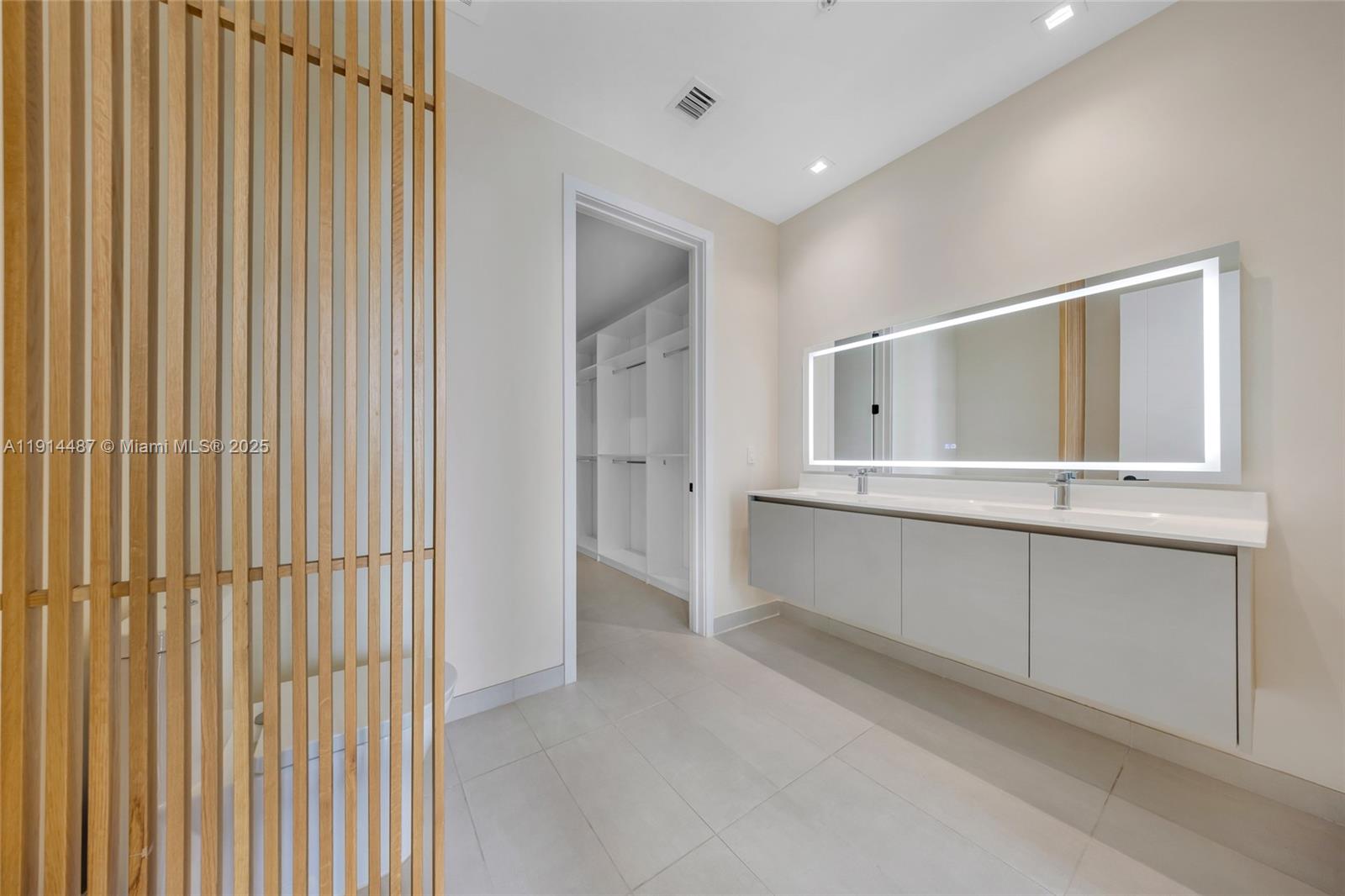 LINCOLN SUB - Residential