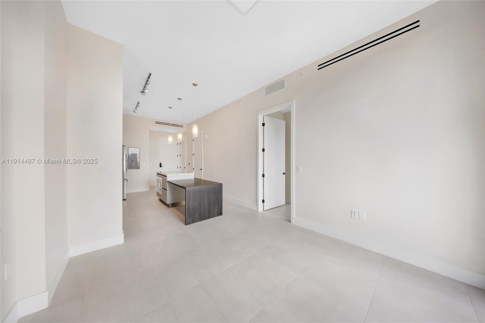 LINCOLN SUB - Residential