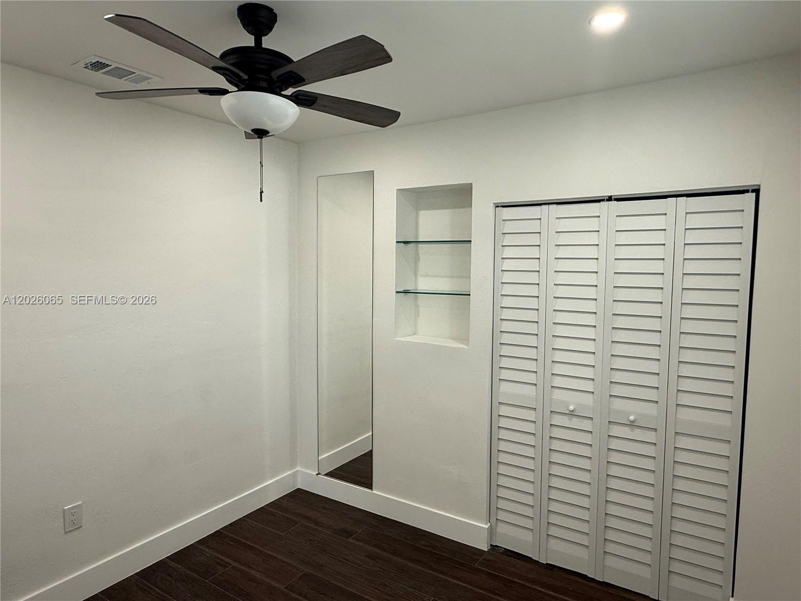 SO MIAMI HEIGHTS ADDN V - Residential Lease