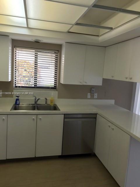 HOMEWOOD LAKES SEC D - Residential Lease