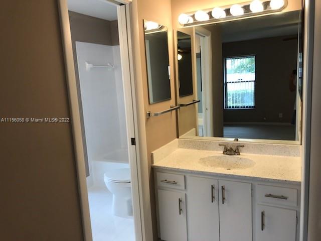 HOMEWOOD LAKES SEC D - Residential Lease