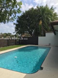 HOMEWOOD LAKES SEC D - Residential Lease