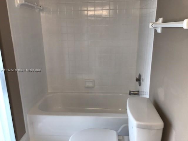 HOMEWOOD LAKES SEC D - Residential Lease