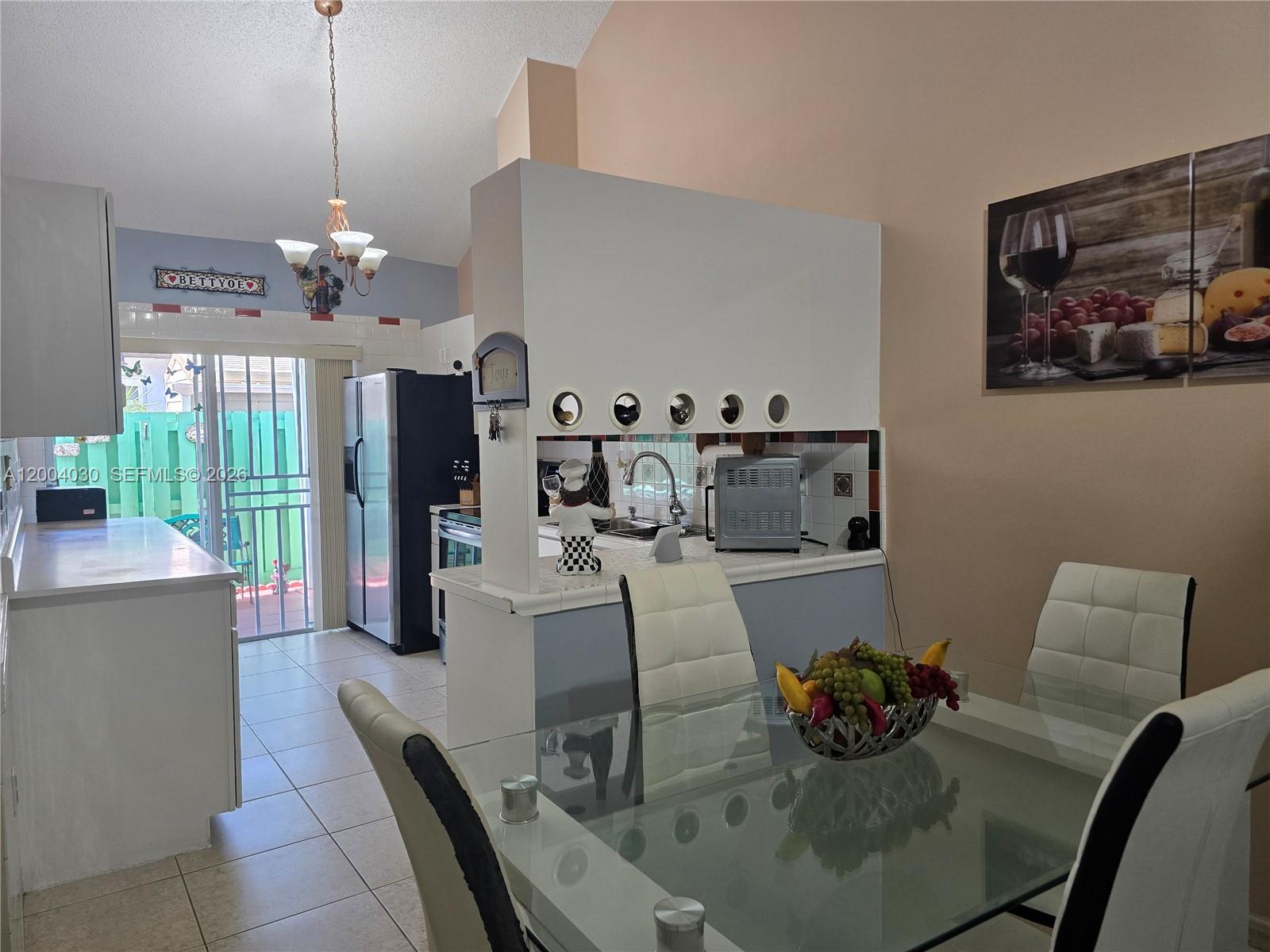 LES FONTAINES CONDO - Residential