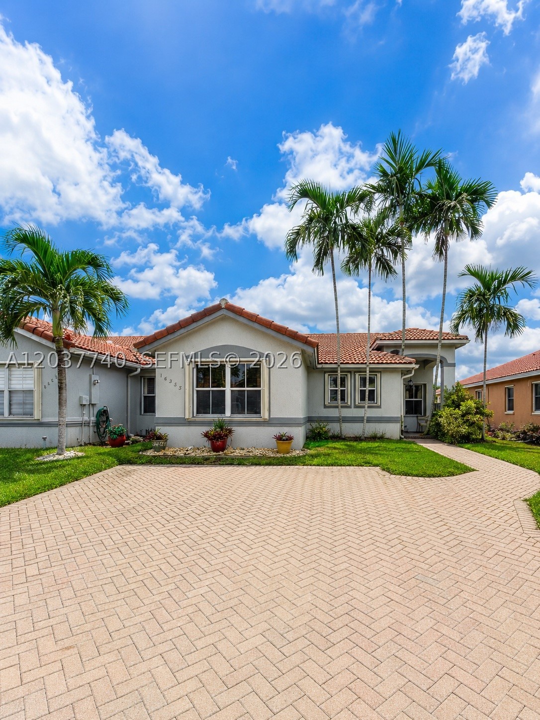 PARK LAKES SEC 2 - Residential Lease