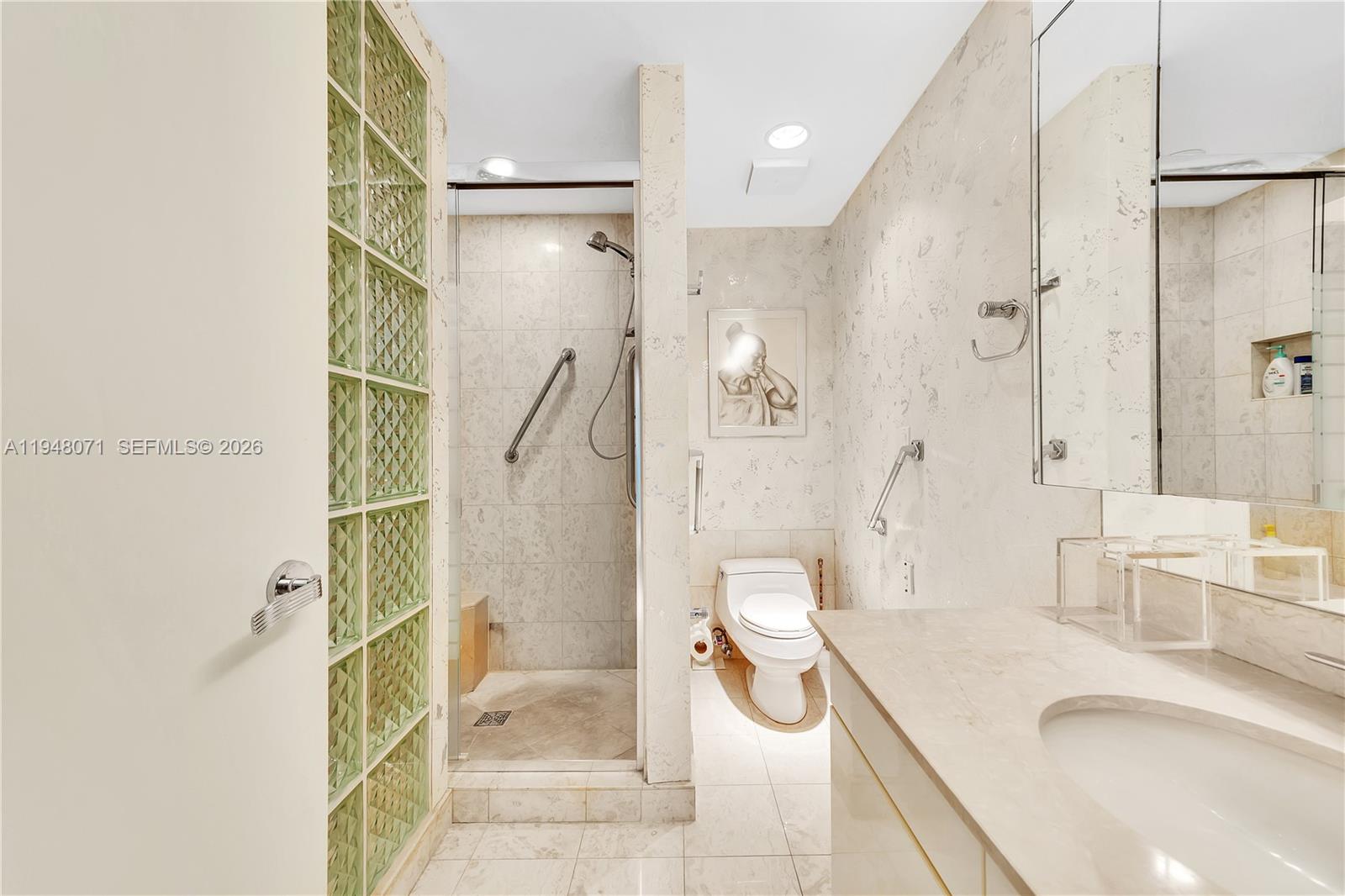 THE PALACE AT BAL HARBOUR - Residential