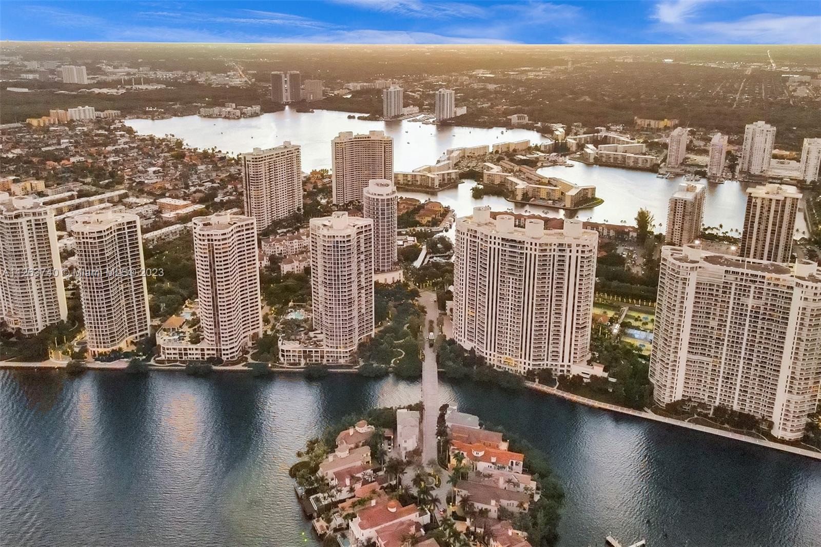 3000 ISL BLVD WILLIAMS IS - Residential