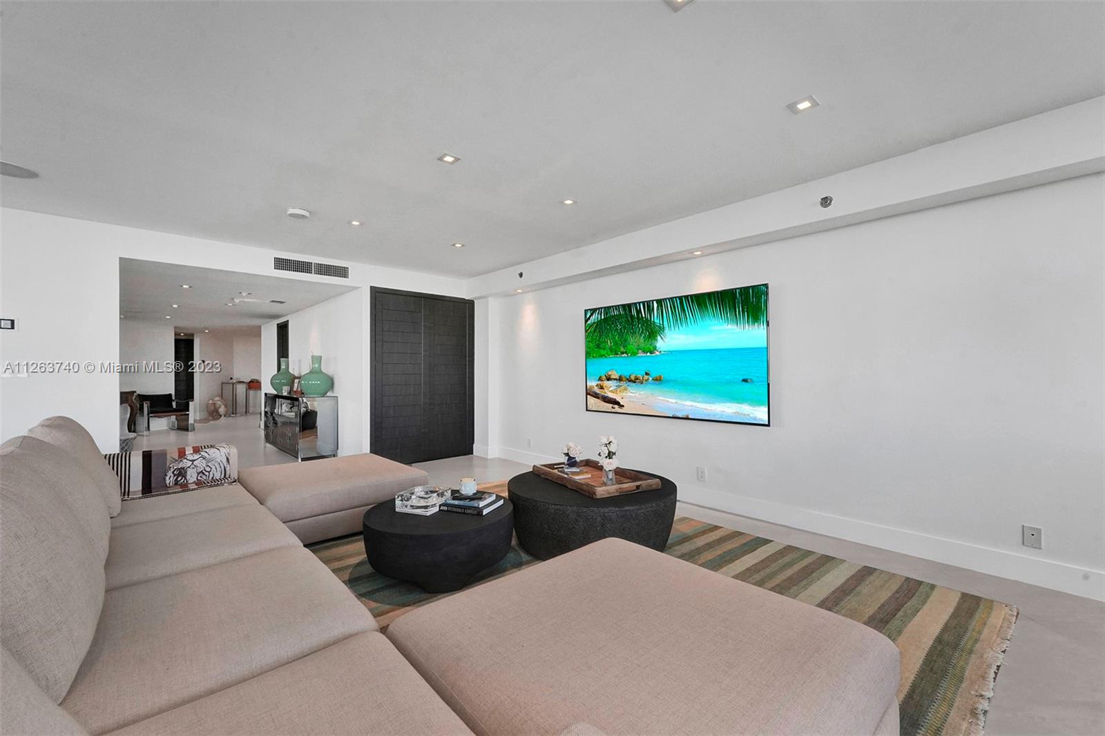3000 ISL BLVD WILLIAMS IS - Residential