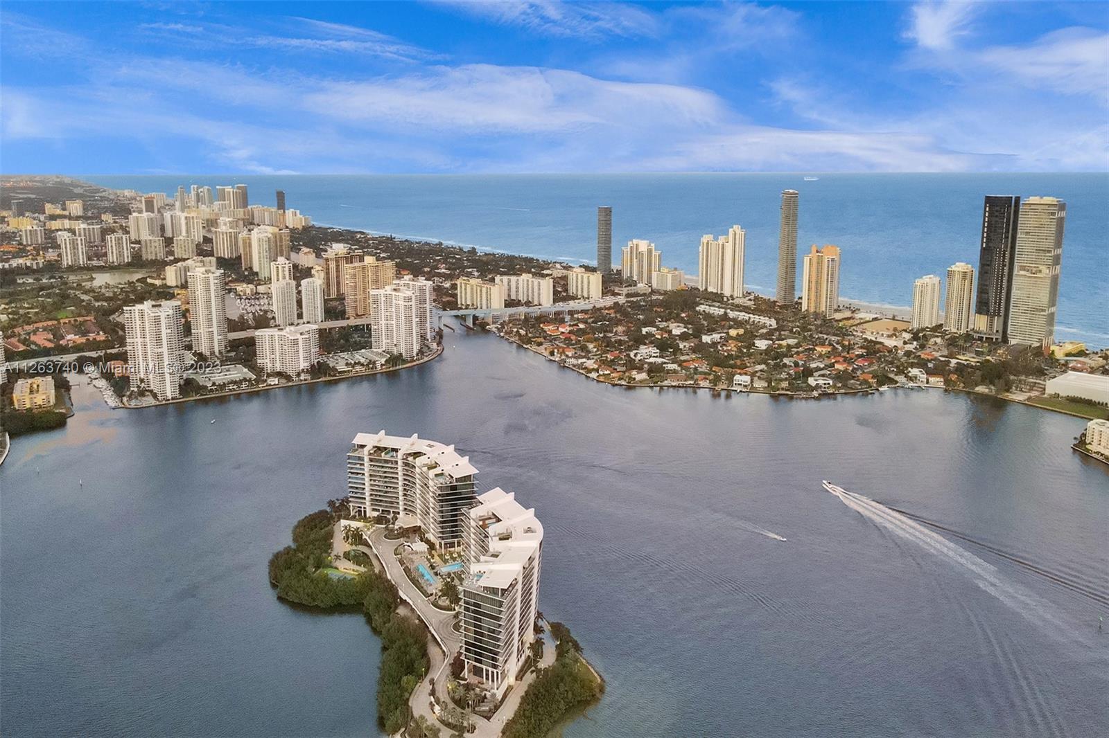 3000 ISL BLVD WILLIAMS IS - Residential