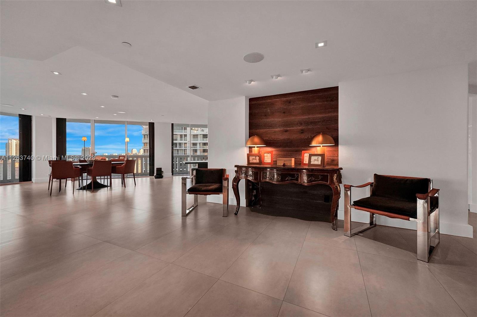 3000 ISL BLVD WILLIAMS IS - Residential