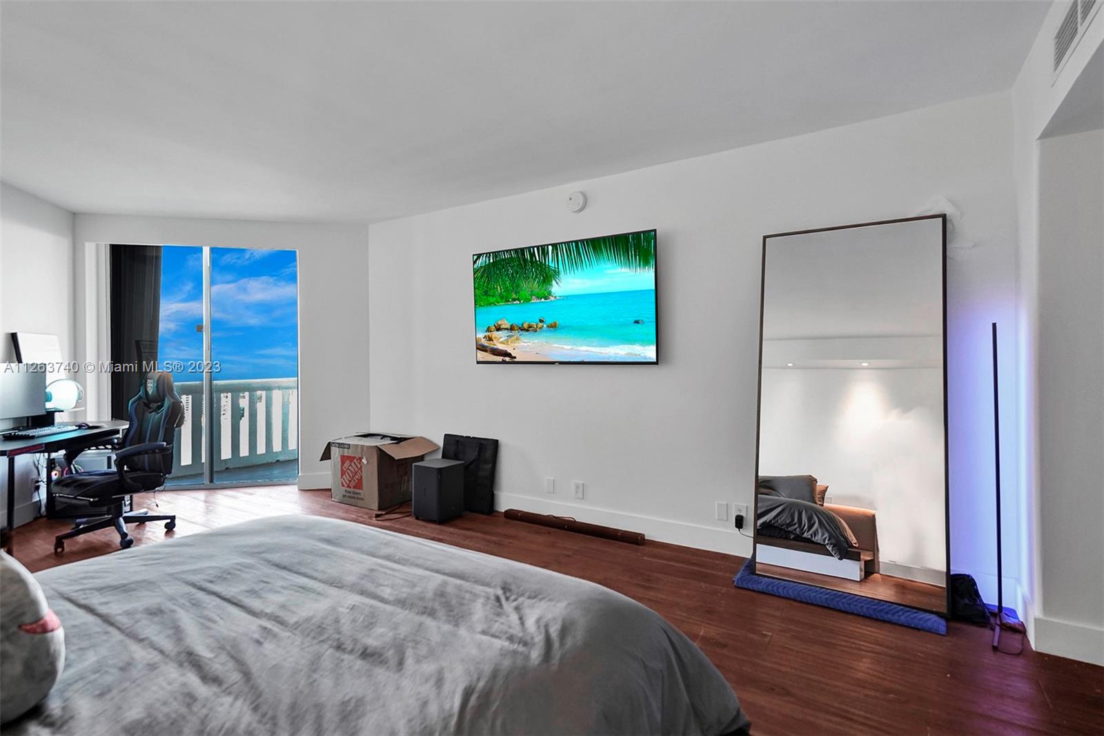 3000 ISL BLVD WILLIAMS IS - Residential