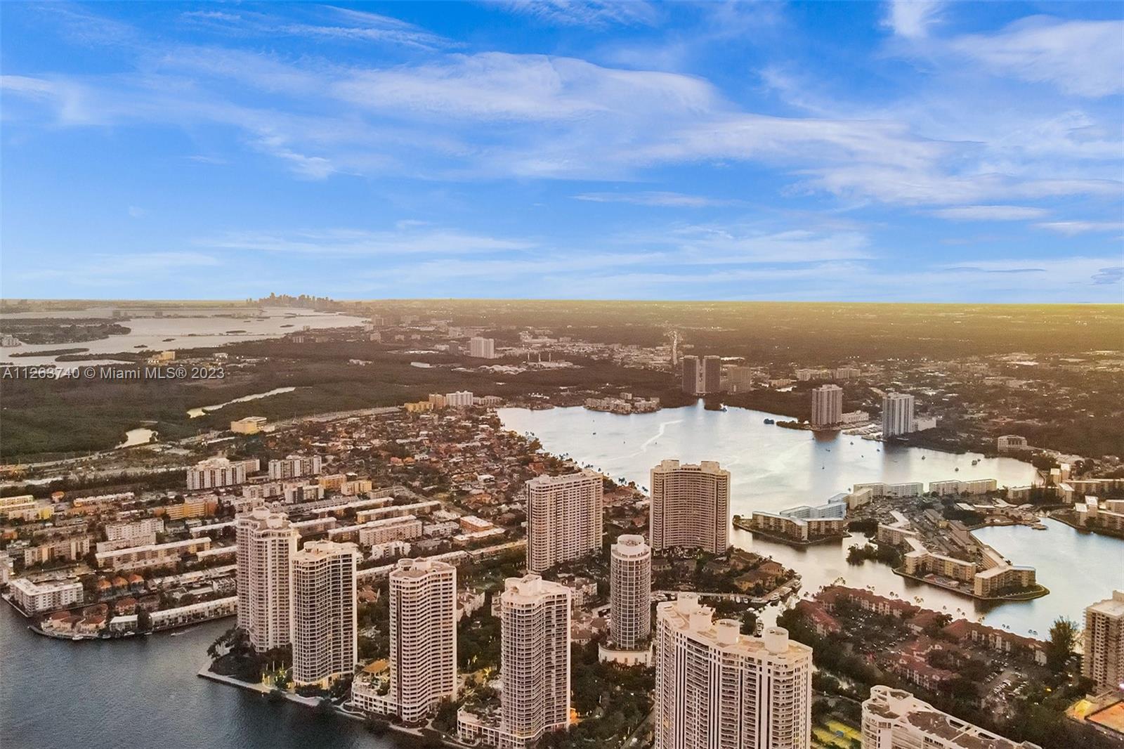 3000 ISL BLVD WILLIAMS IS - Residential