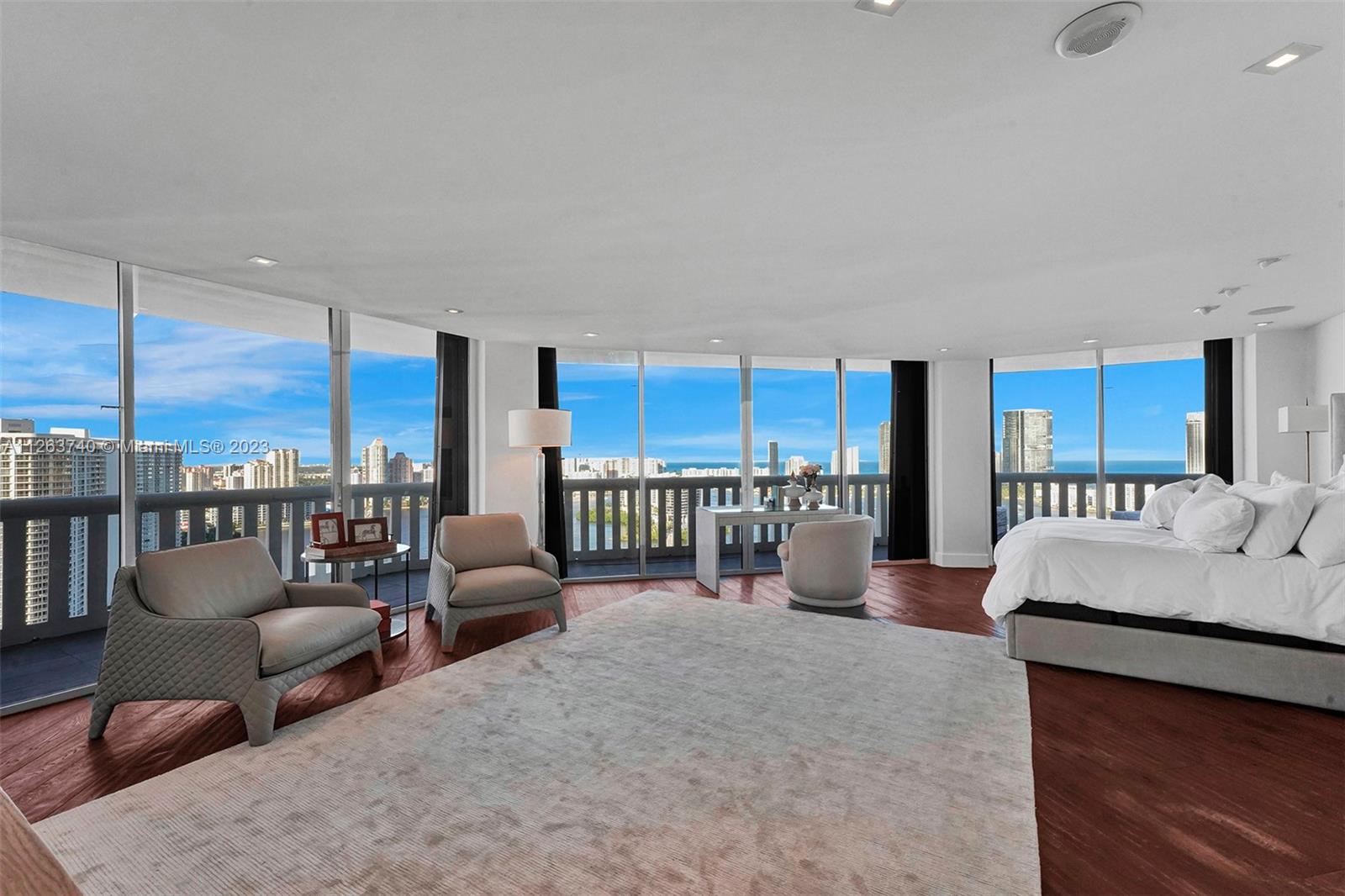3000 ISL BLVD WILLIAMS IS - Residential