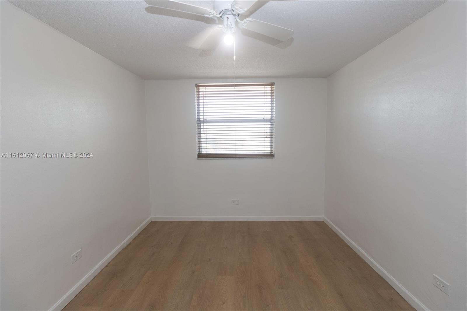 ROYAL OAKS CONDO - Residential Lease