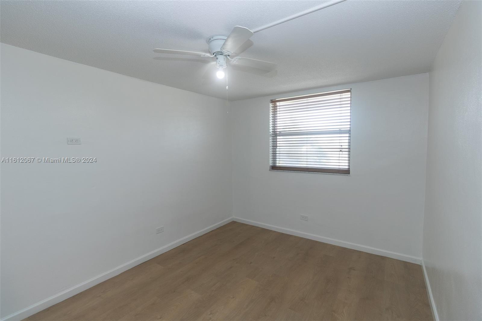 ROYAL OAKS CONDO - Residential Lease