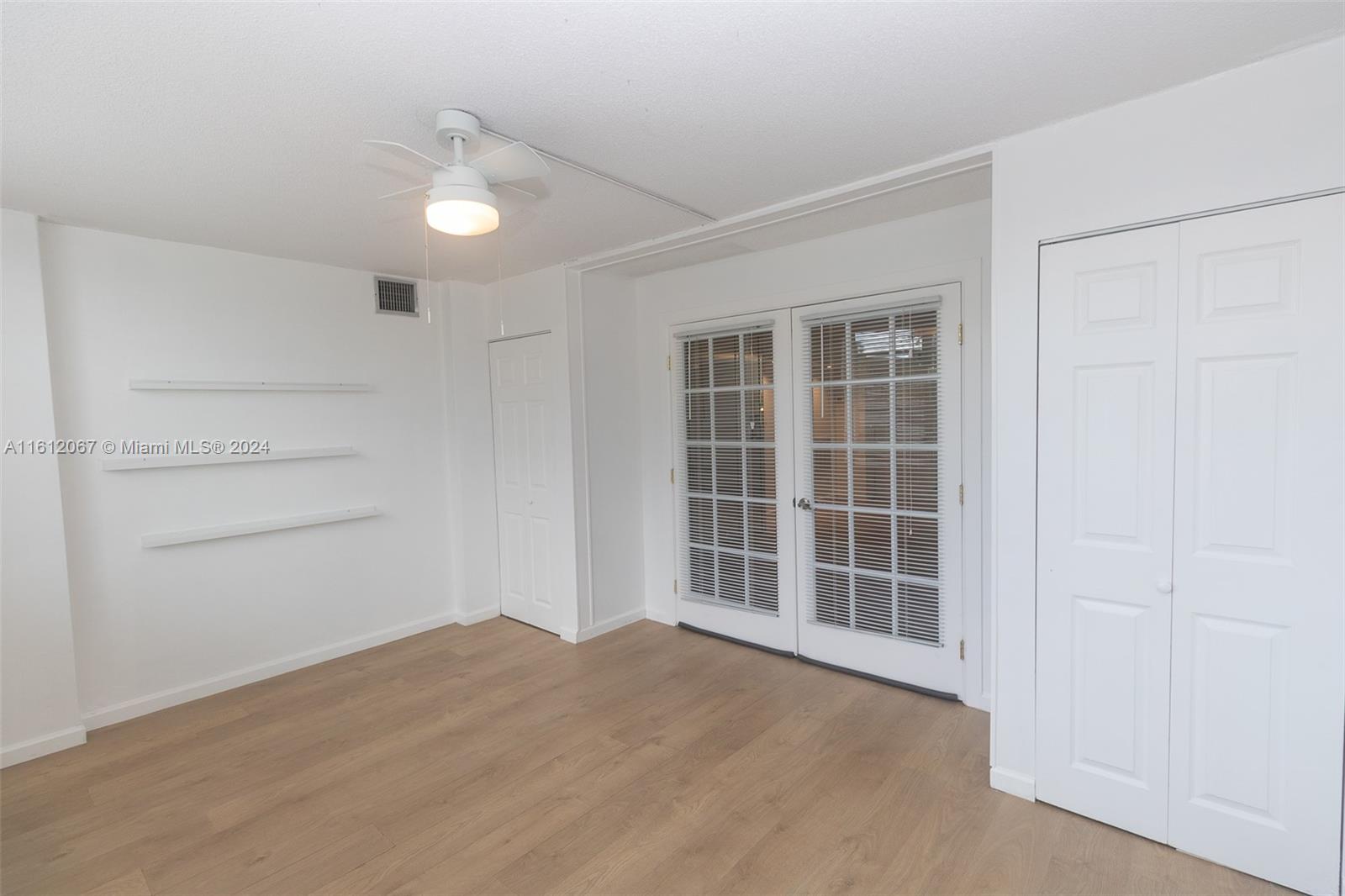 ROYAL OAKS CONDO - Residential Lease