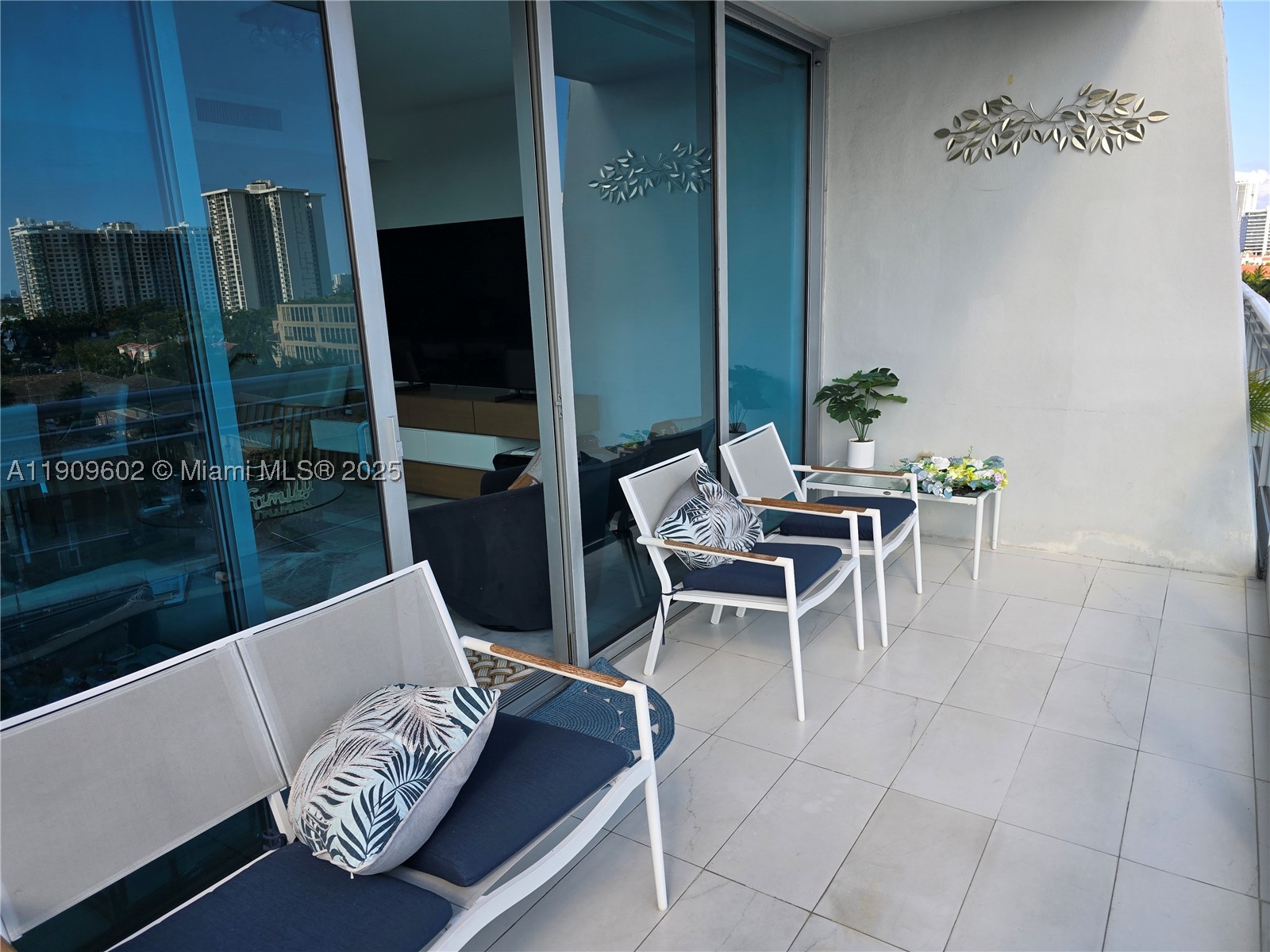 ARTECH RESIDENCES AT AVEN - Residential