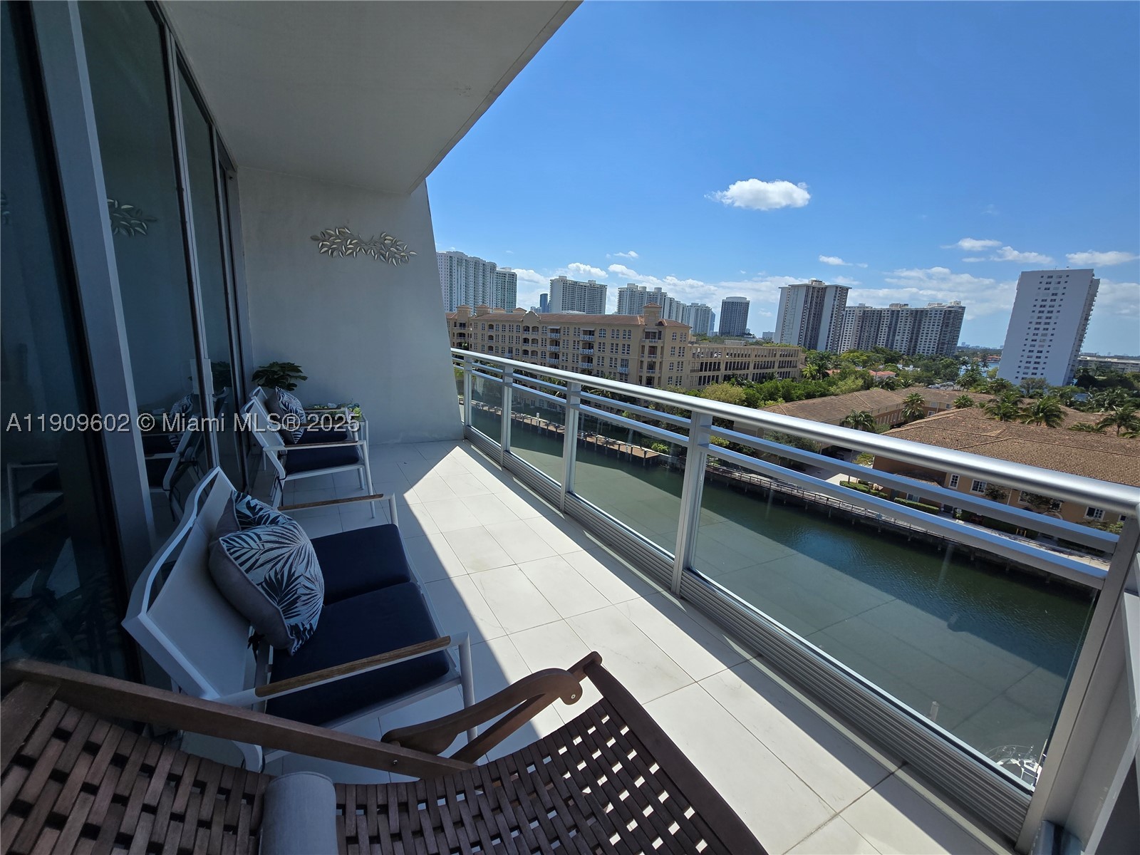 ARTECH RESIDENCES AT AVEN - Residential