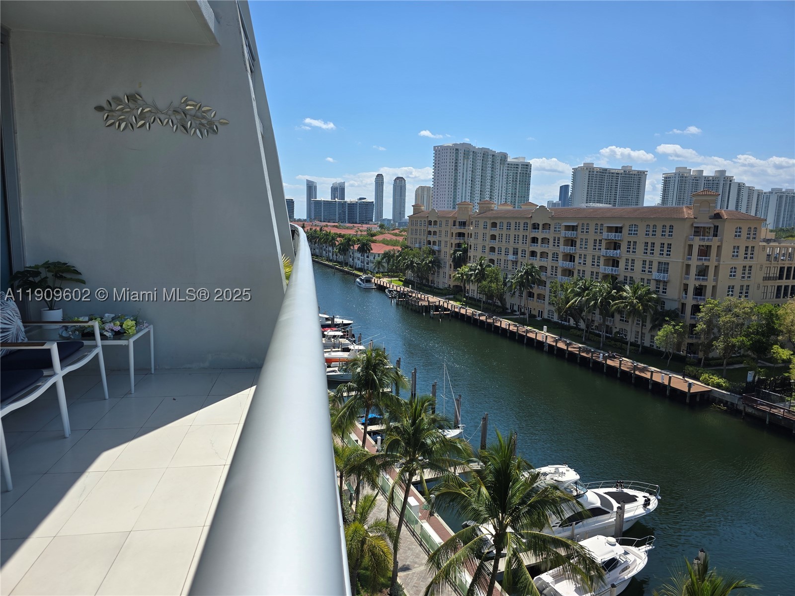 ARTECH RESIDENCES AT AVEN - Residential