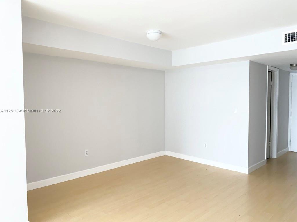 LAKE BEACH CLUB CONDO - Residential Lease