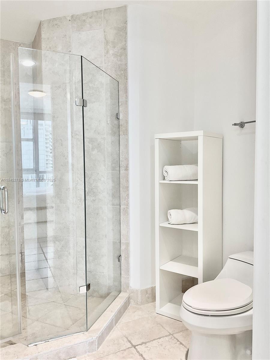 TRUMP ROYALE CONDO - Residential