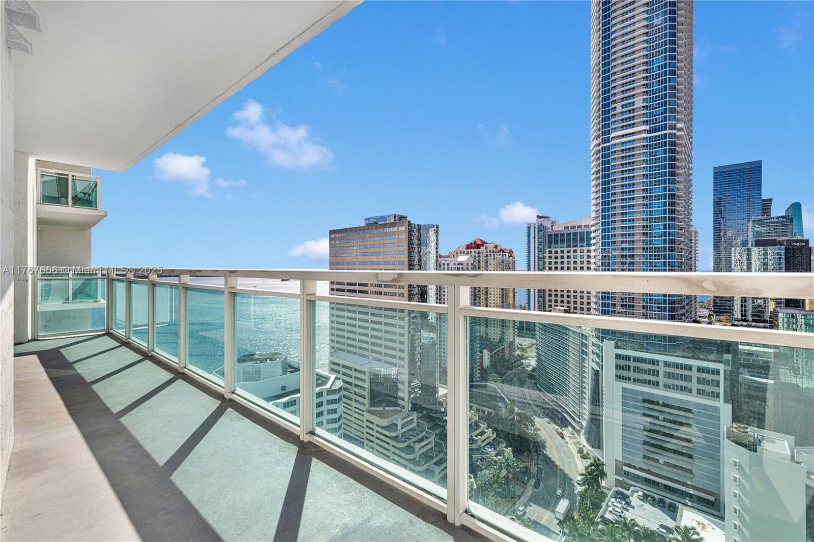 THE PLAZA 950 BRICKELL CON - Residential Lease