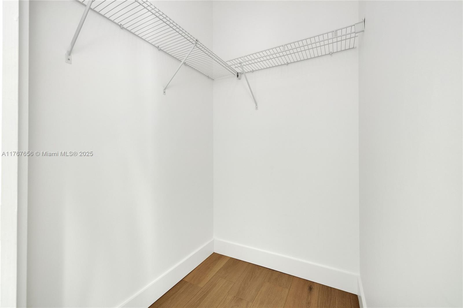 THE PLAZA 950 BRICKELL CON - Residential Lease