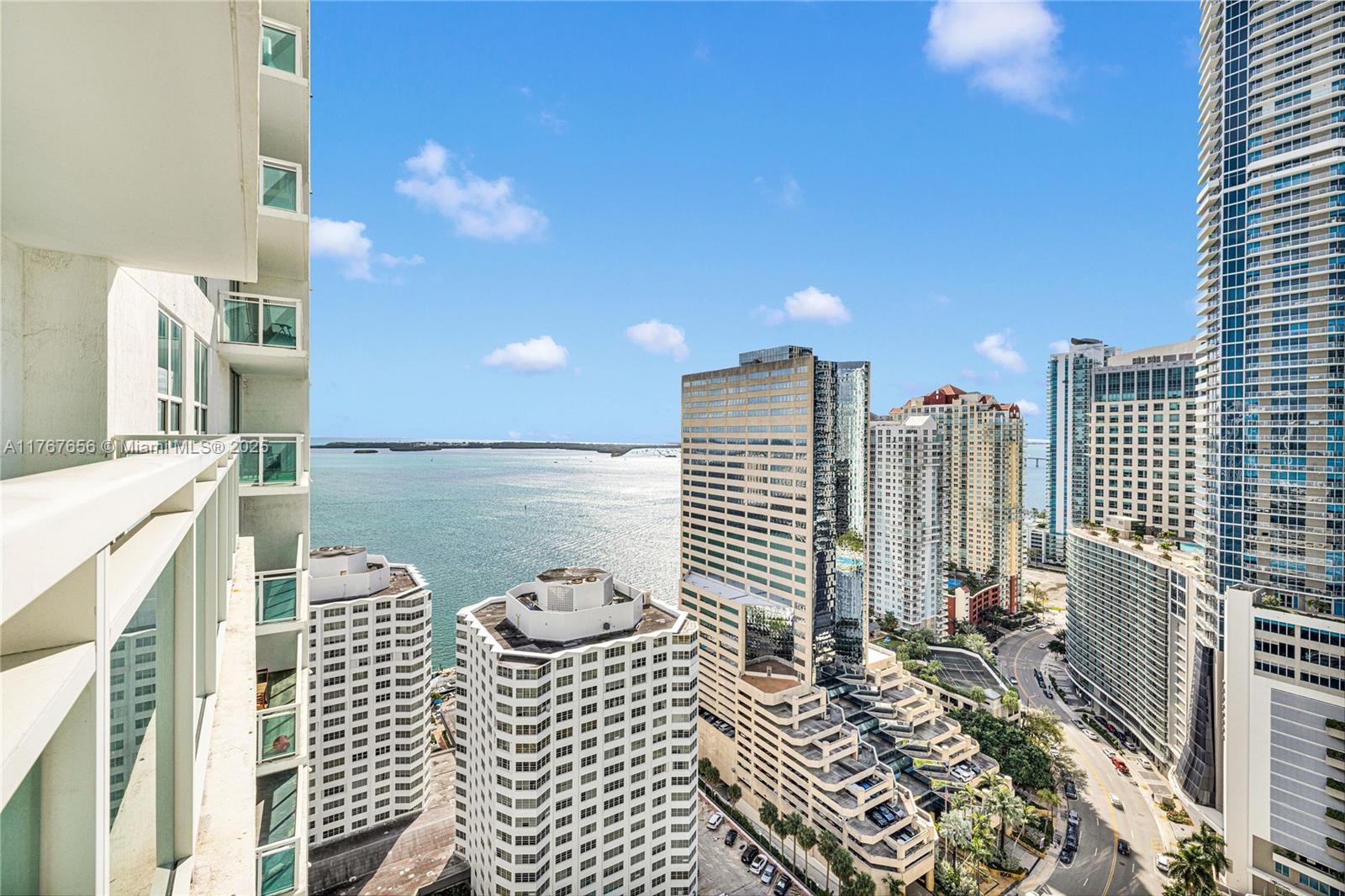 THE PLAZA 950 BRICKELL CON - Residential Lease