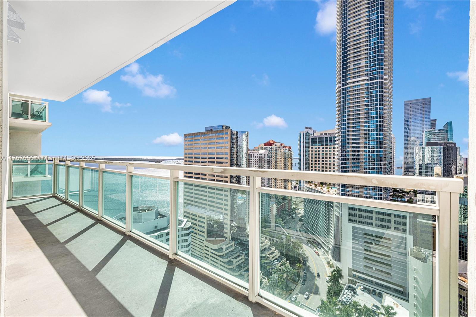 THE PLAZA 950 BRICKELL CON - Residential Lease