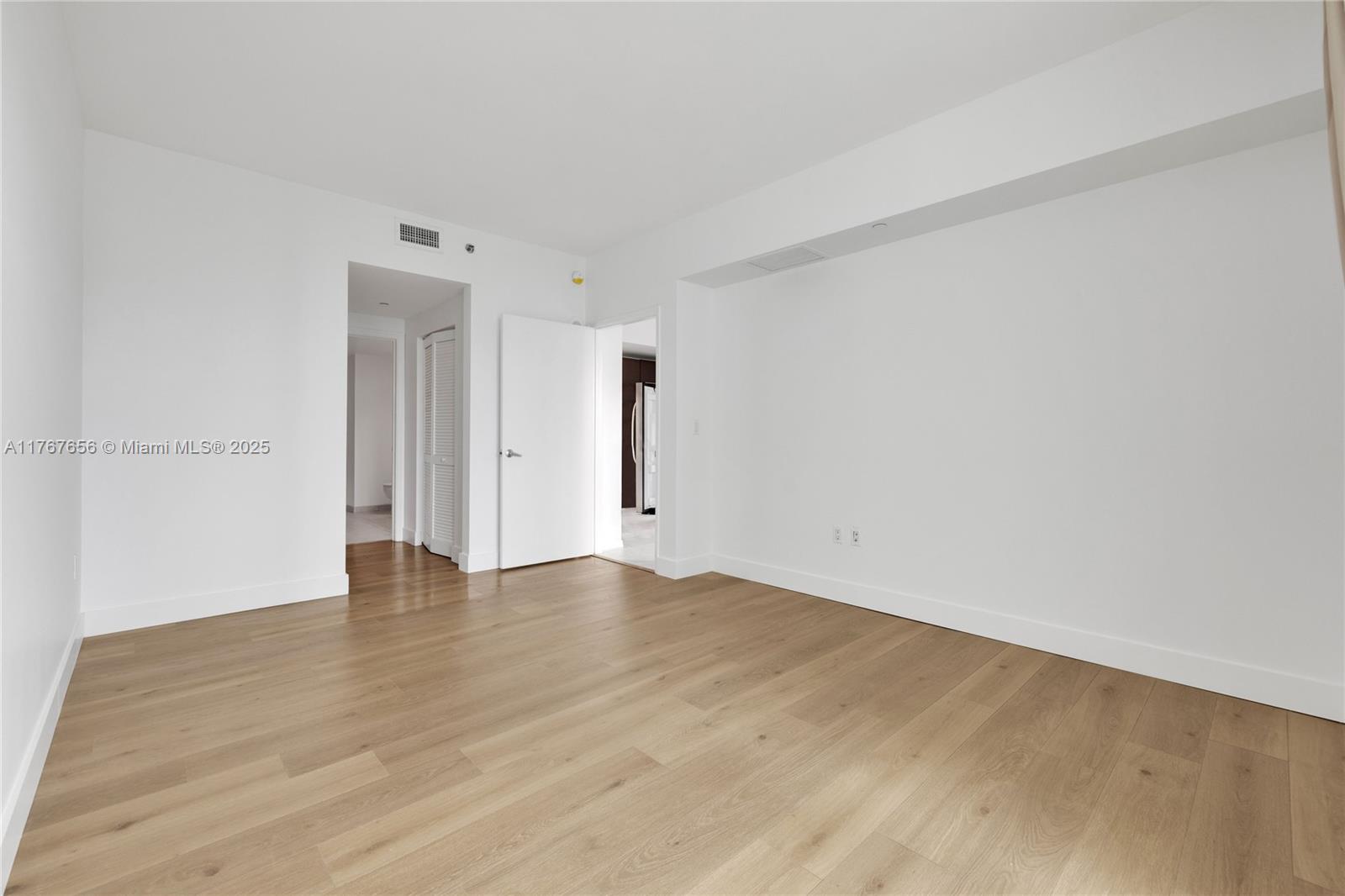 THE PLAZA 950 BRICKELL CON - Residential Lease