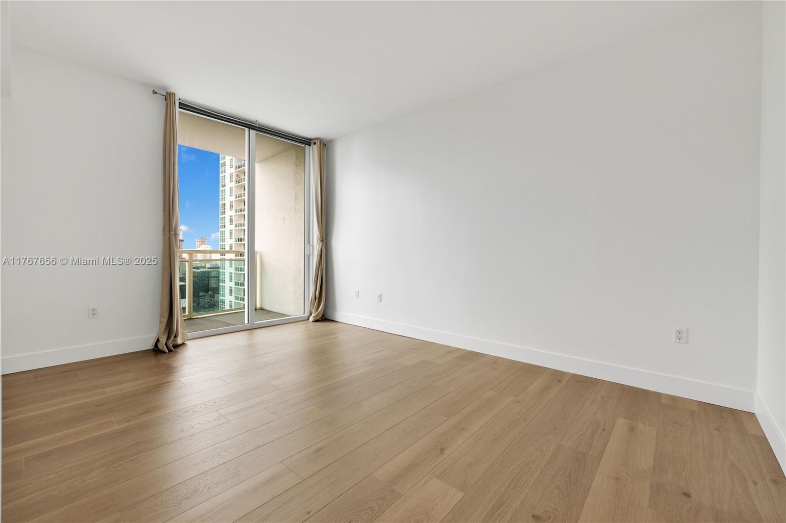 THE PLAZA 950 BRICKELL CON - Residential Lease