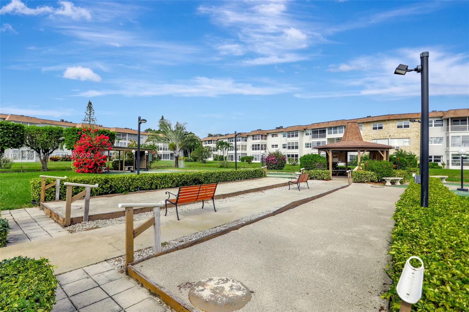 ROSE GARDENS CONDO - Residential