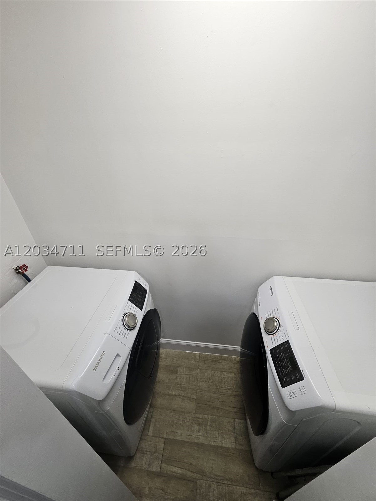 RIDGEVIEW GARDENS CONDO # - Residential Lease