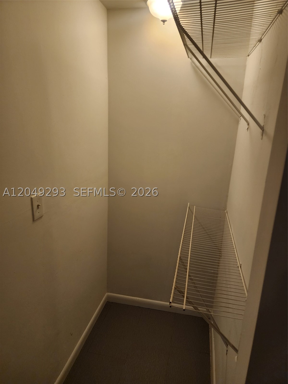THE ARABIAN ARMS CONDO - Residential Lease