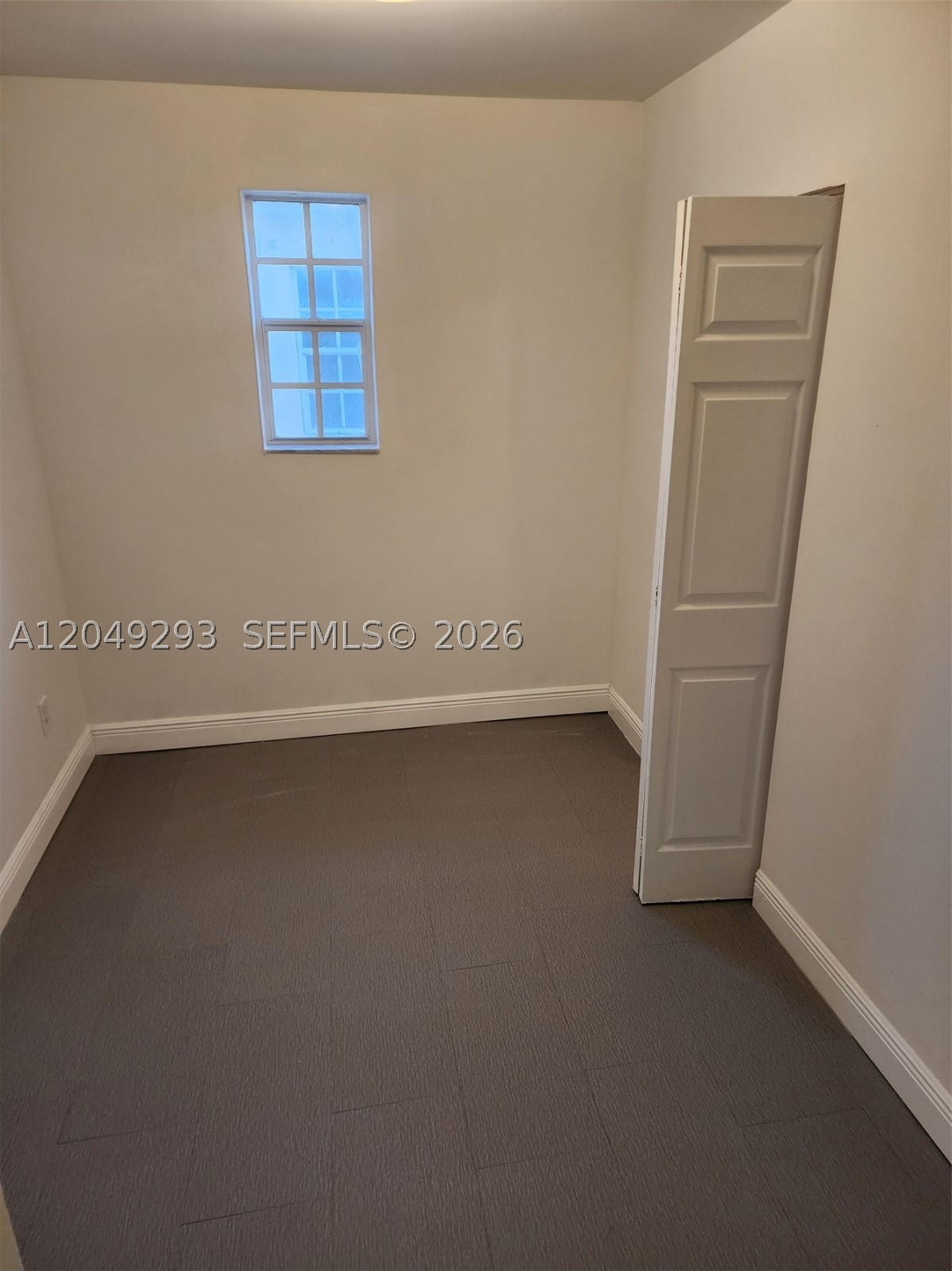 THE ARABIAN ARMS CONDO - Residential Lease