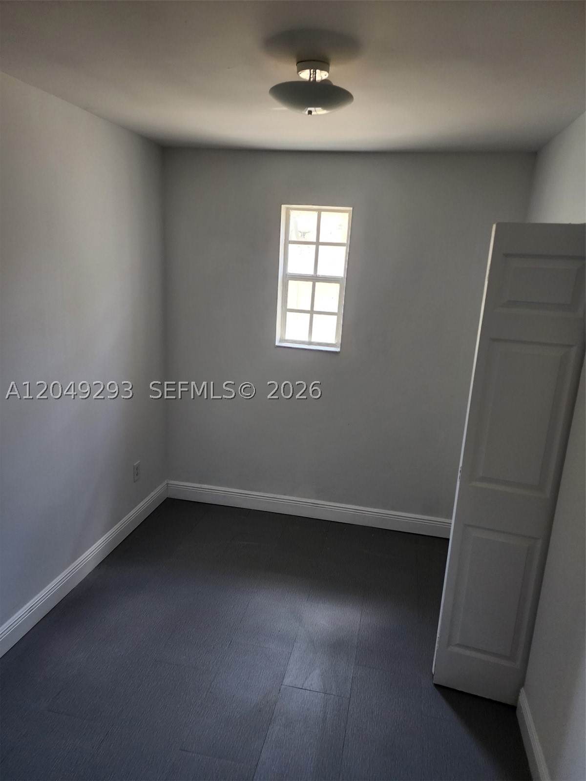 THE ARABIAN ARMS CONDO - Residential Lease