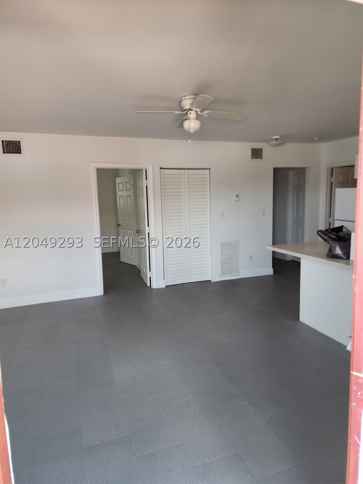 THE ARABIAN ARMS CONDO - Residential Lease