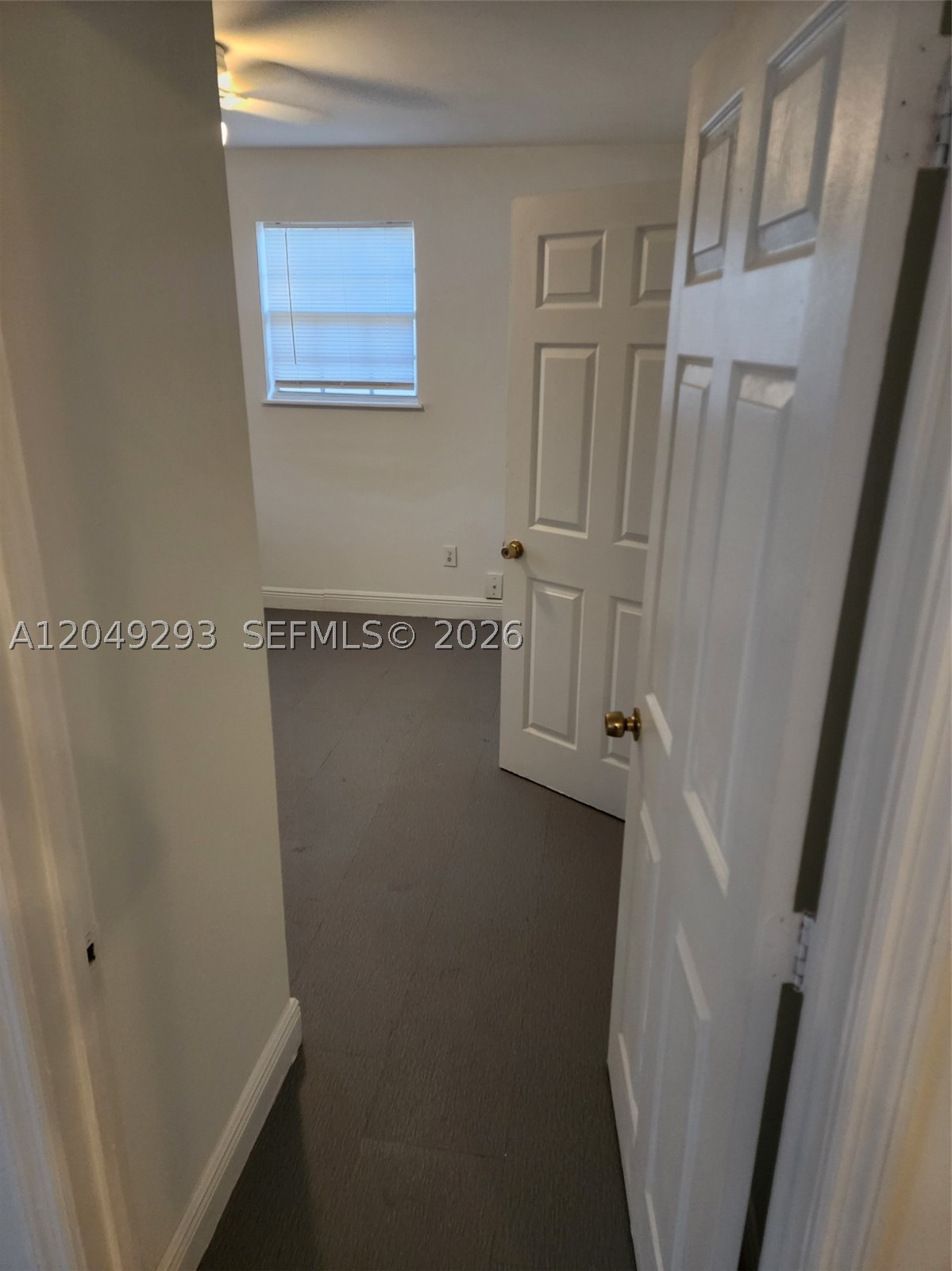 THE ARABIAN ARMS CONDO - Residential Lease