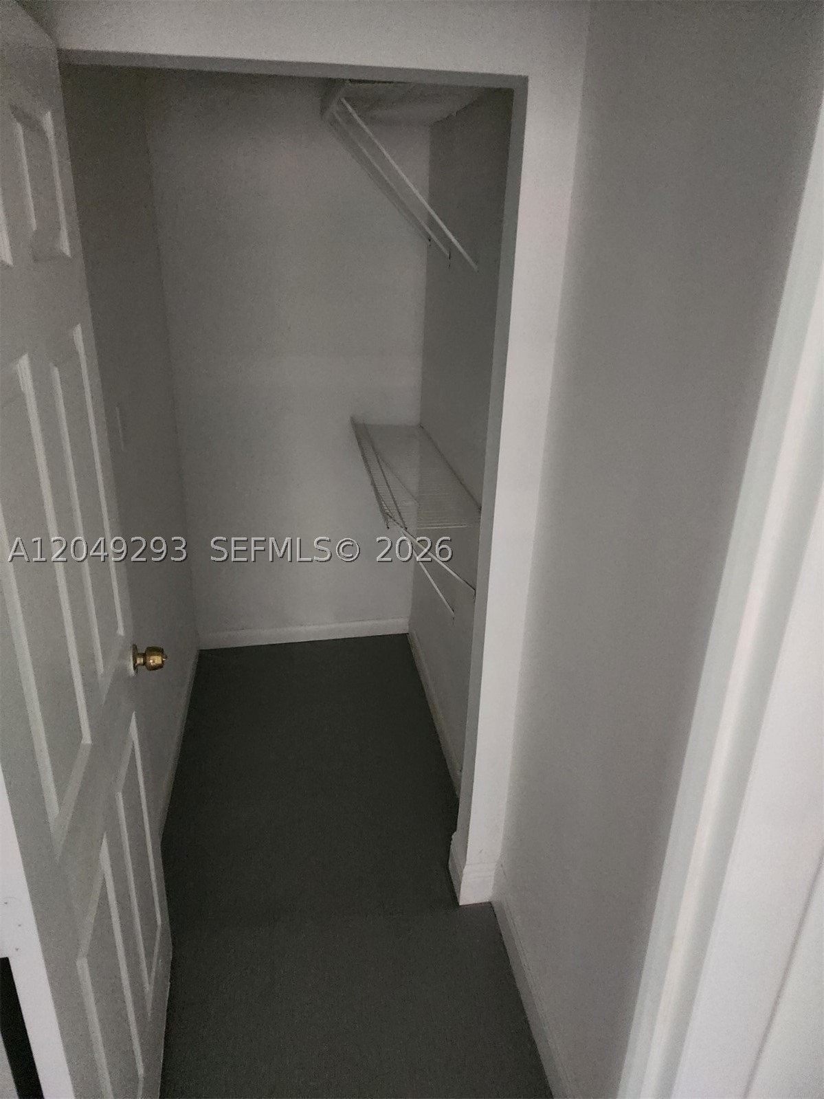 THE ARABIAN ARMS CONDO - Residential Lease