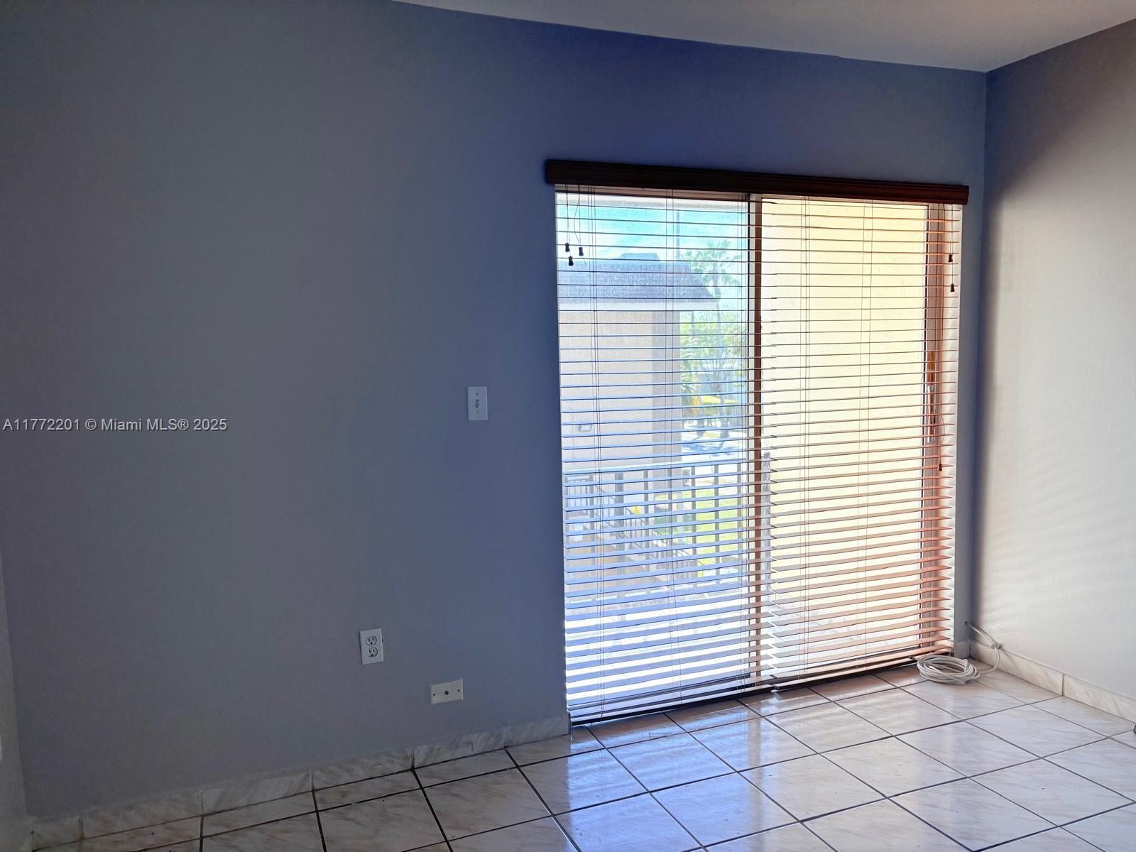 GARDEN FRONT VILLAS CONDO - Residential Lease