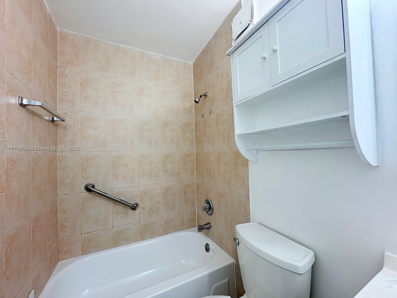 GARDEN FRONT VILLAS CONDO - Residential Lease