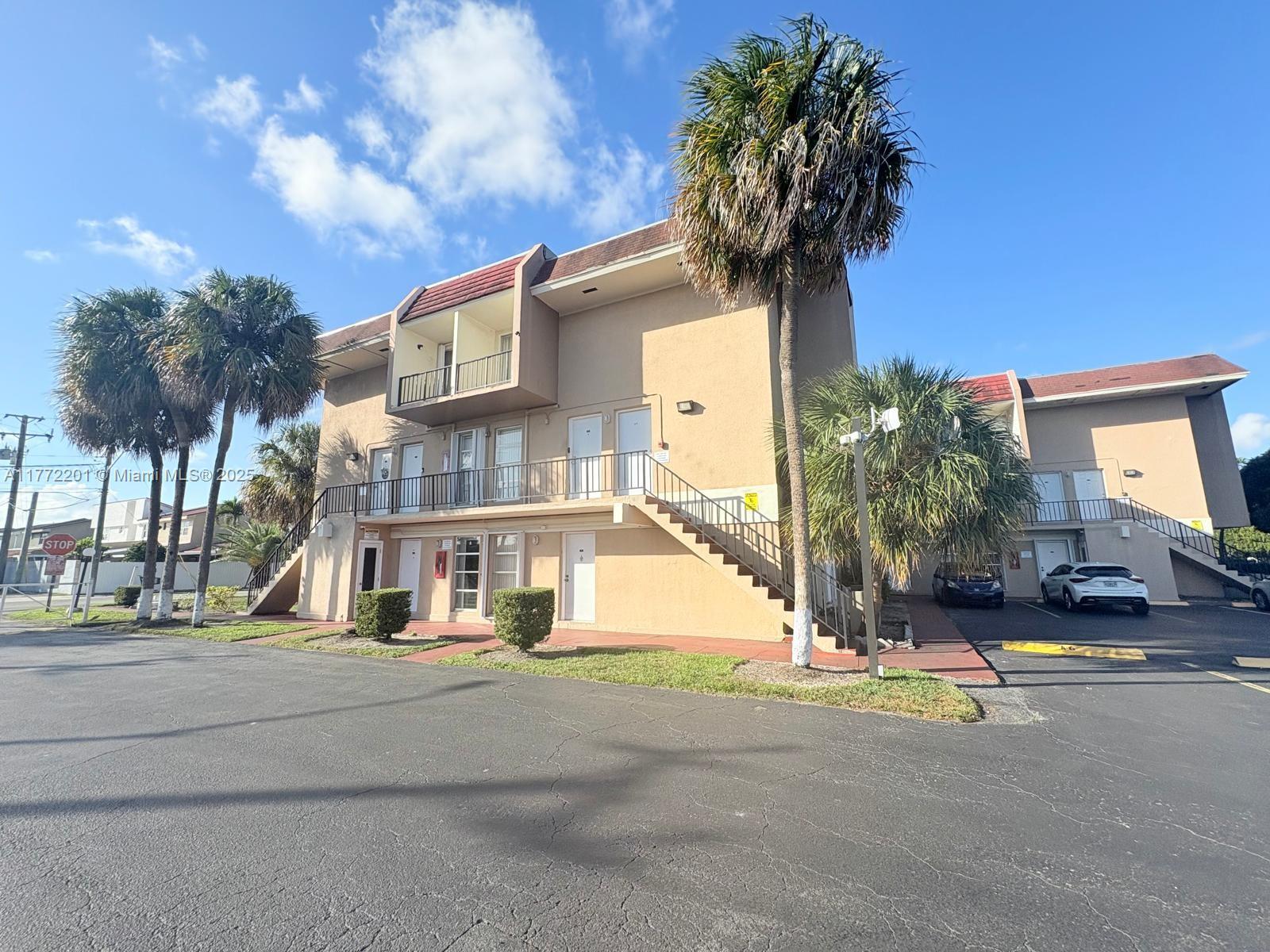 GARDEN FRONT VILLAS CONDO - Residential Lease