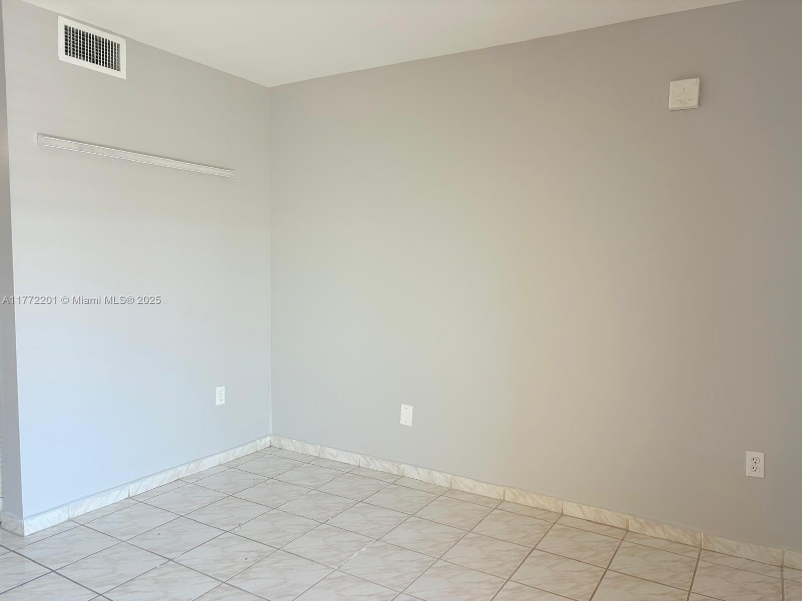 GARDEN FRONT VILLAS CONDO - Residential Lease