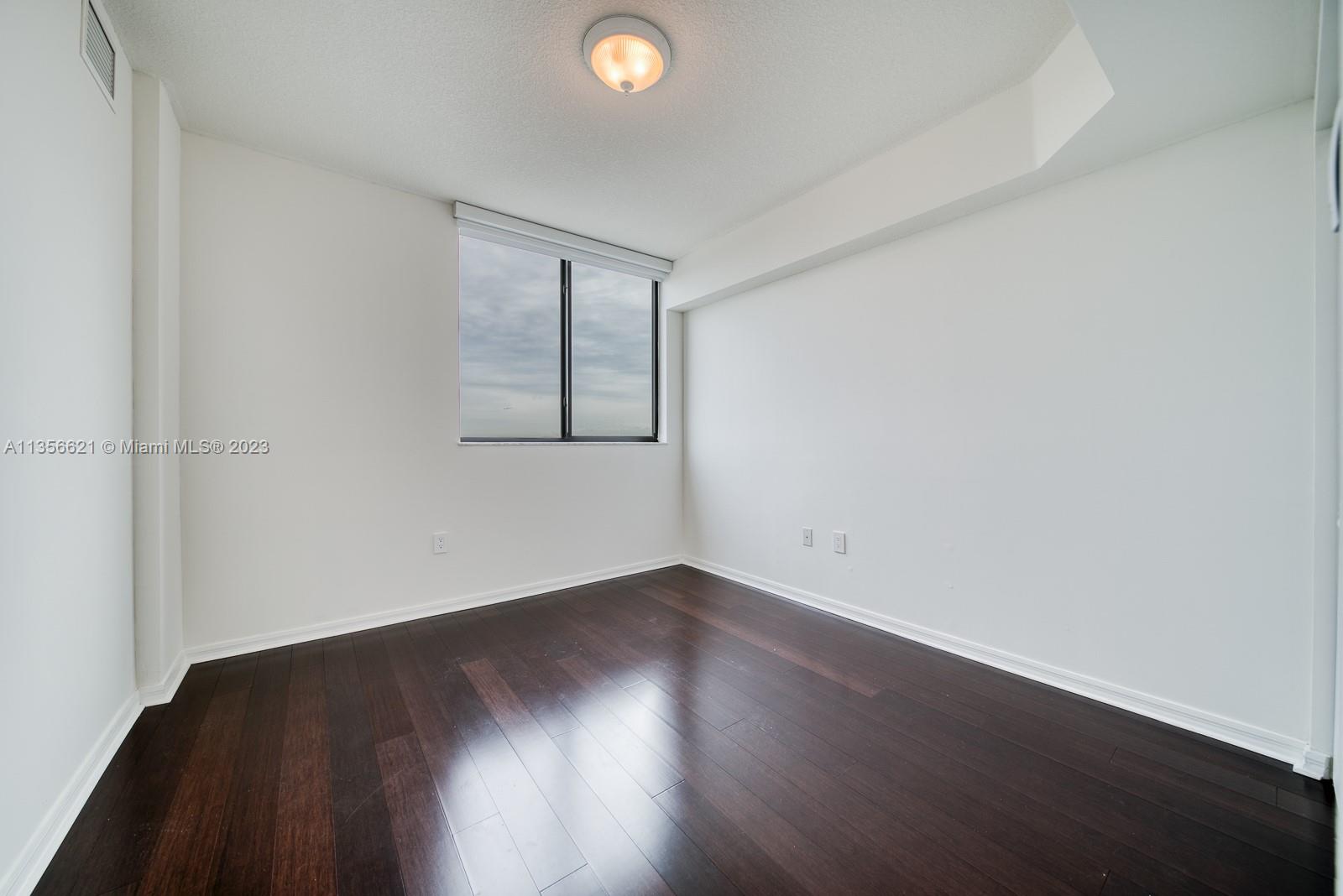 KEYSTONE PARK CONDO - Residential Lease