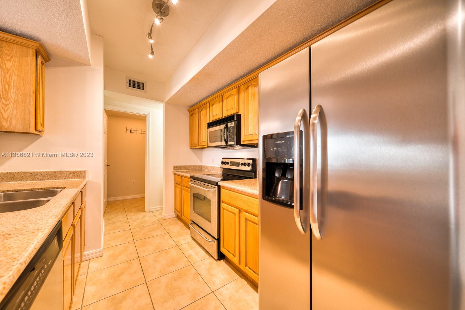 KEYSTONE PARK CONDO - Residential Lease