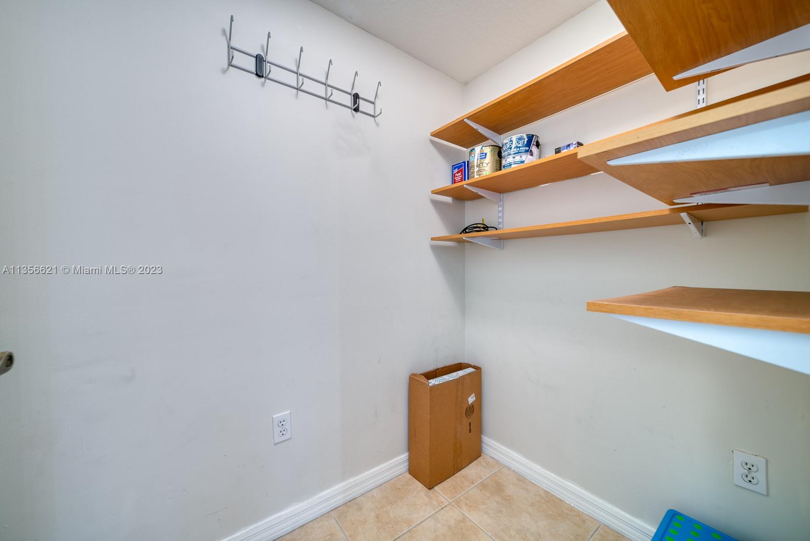 KEYSTONE PARK CONDO - Residential Lease