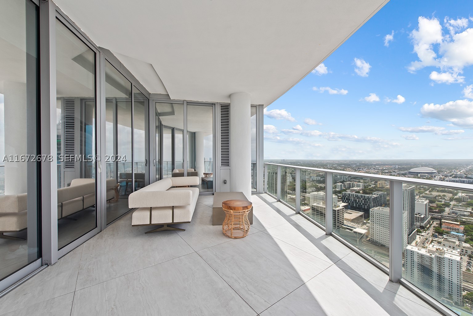 PARAMOUNT MIAMI WORLDCENT - Residential