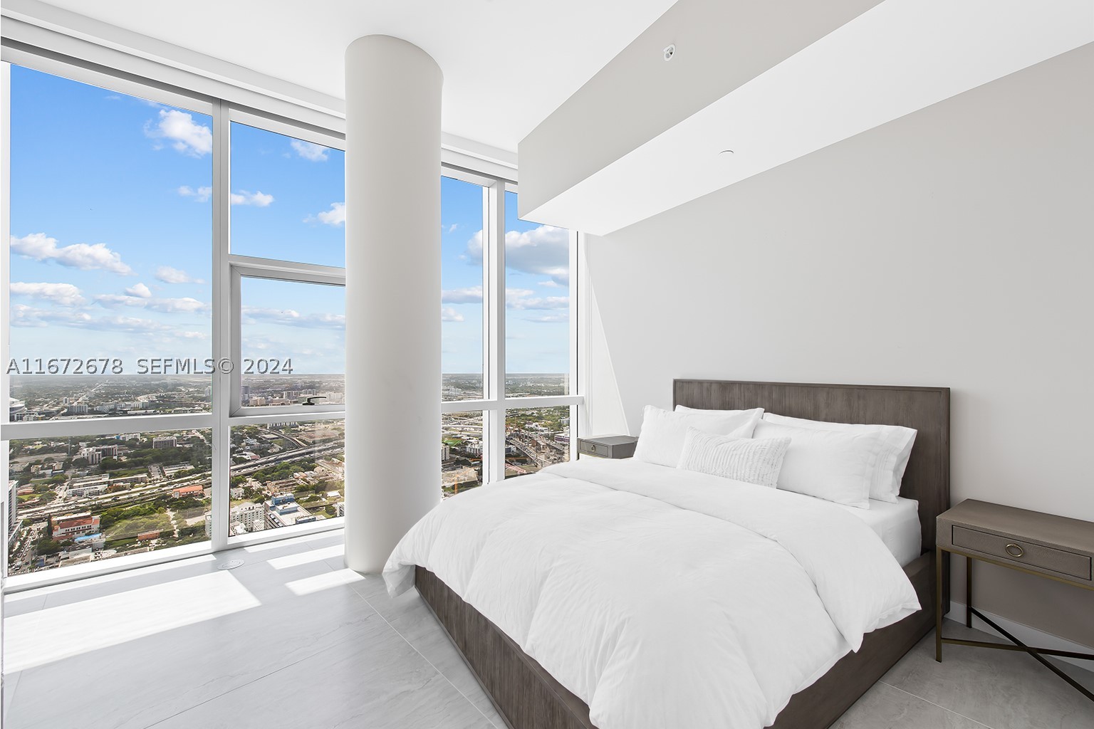 PARAMOUNT MIAMI WORLDCENT - Residential