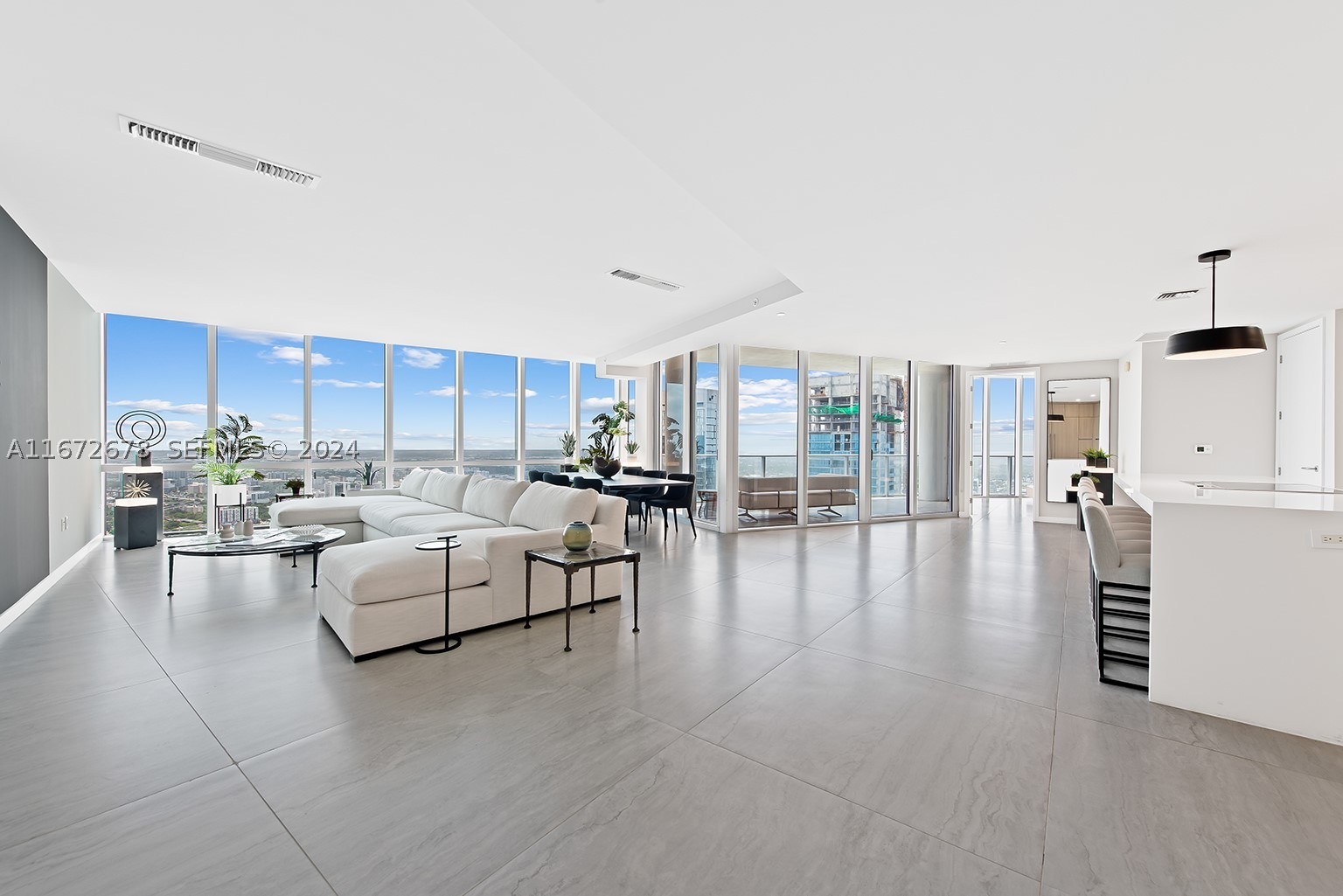 PARAMOUNT MIAMI WORLDCENT - Residential